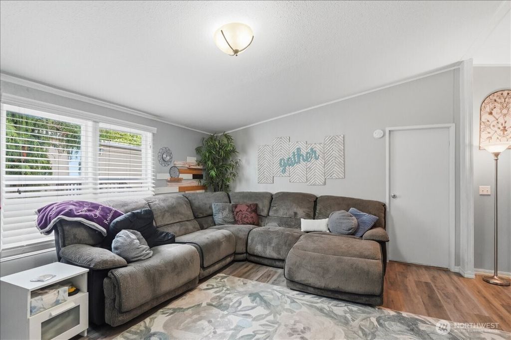 Photo of 11215 SE 226 Street, Kent, WA 98031 (MLS # 2510033)