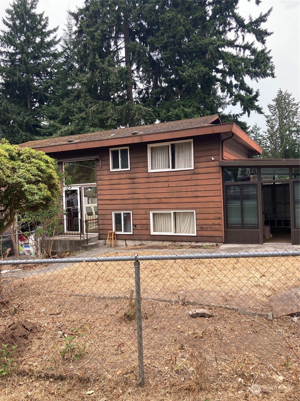 Photo of 2503 NE 136th Street, Seattle, WA 98125 (MLS # 2167580)