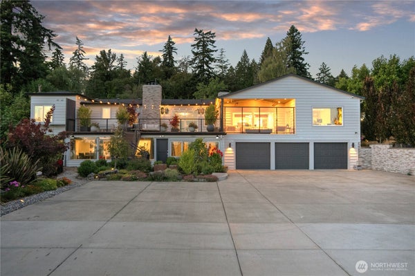 2316 SE 102ND CT, VANCOUVER, WA 98664 - Image c2a957e9a5e4b10d80bee04e868b0203/408568257