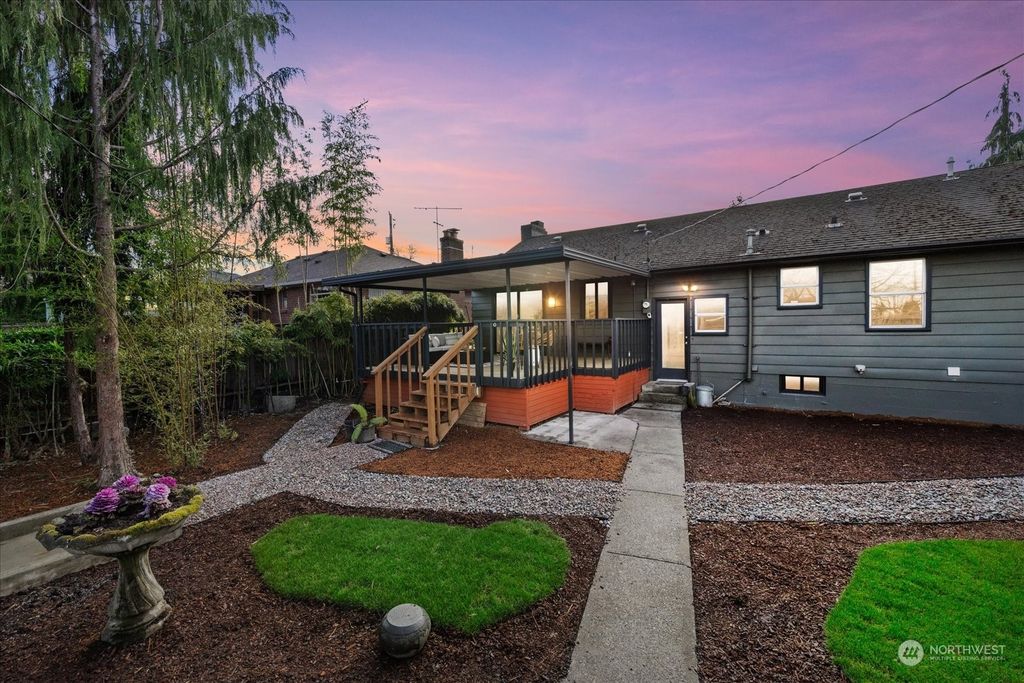 Photo of 2314 S Orcas Street, Seattle, WA 98108 (MLS # 2327084)