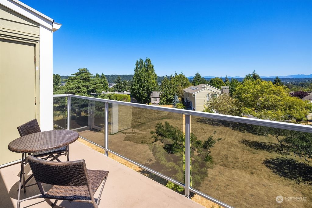 Photo of 7070 155th Place NE, Redmond, WA 98052 (MLS # 2268015)