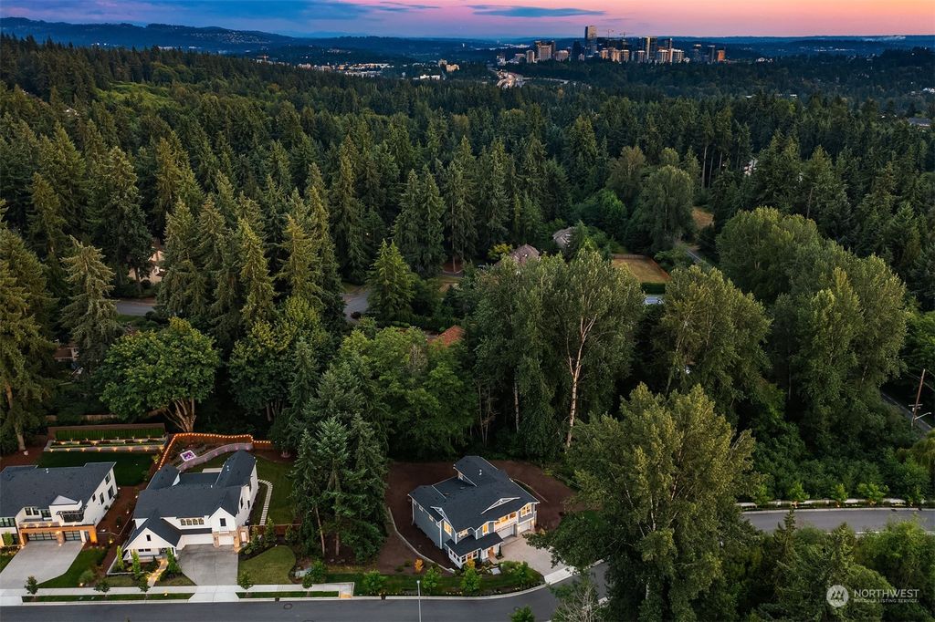 Photo of 11631 NE 45th Street, Kirkland, WA 98033 (MLS # 2162278)