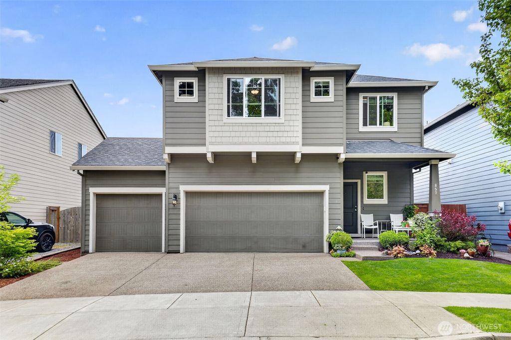 Photo of 857 N Helens View Drive, Ridgefield, WA 98642 (MLS # 2518861)