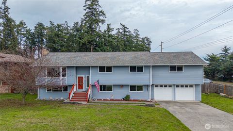 Photo of 26 NW Jib Street, Oak Harbor, WA 98277 (MLS # 2458248)