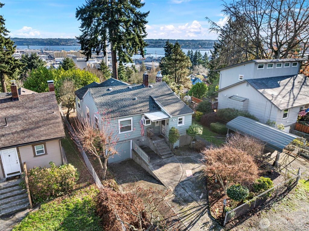 Photo of 410 S Charleston Avenue, Bremerton, WA 98312 (MLS # 2458560)