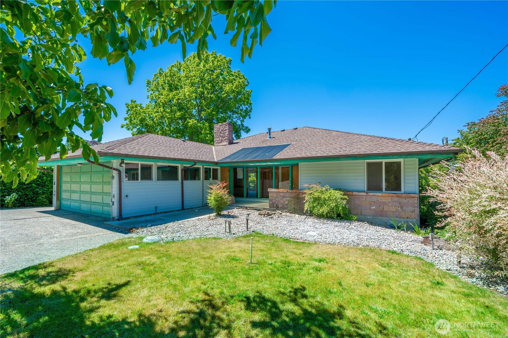 8920 Randall Dr NW