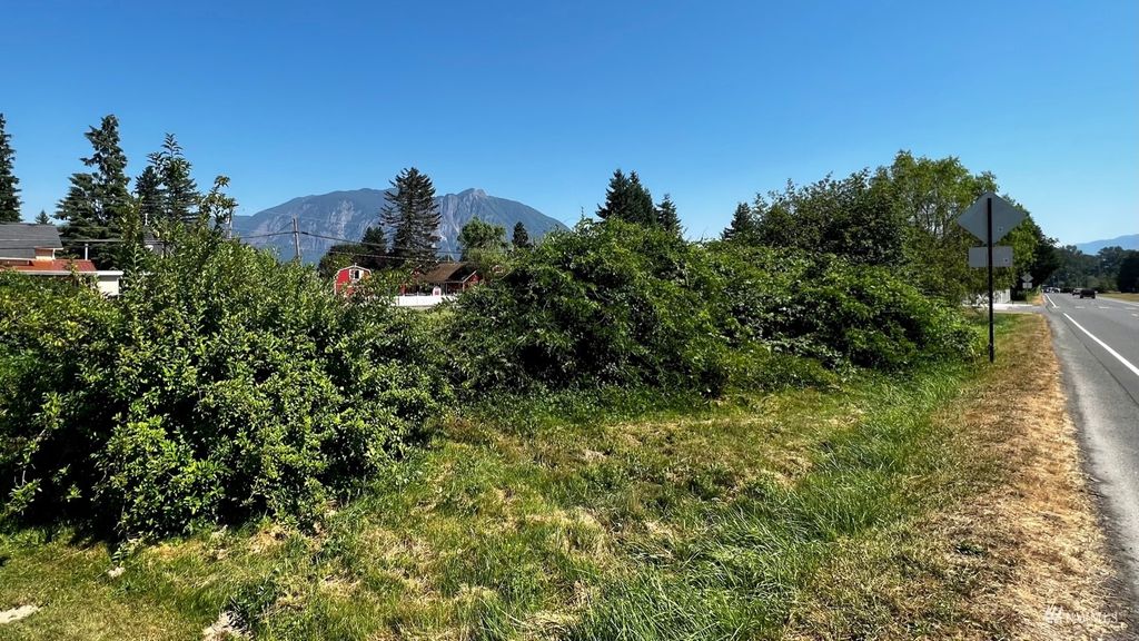 Photo of 8437 Falls Avenue SE, Snoqualmie, WA 98065 (MLS # 1985352)