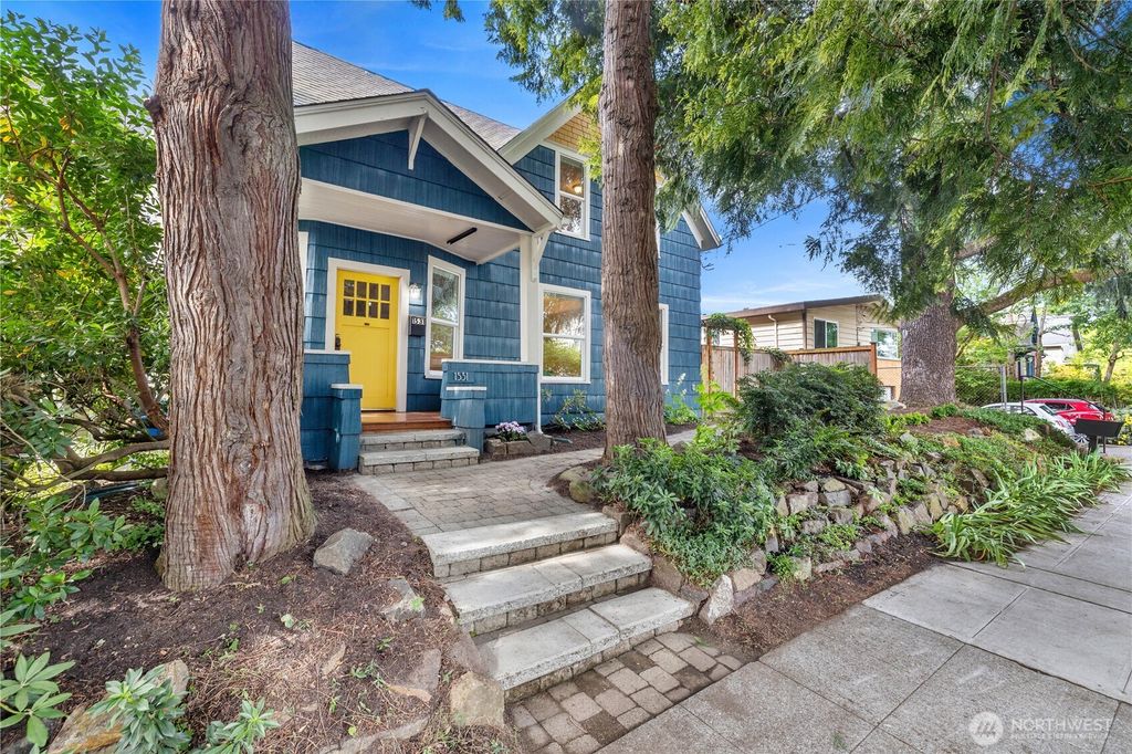Photo of 1531 NW 62nd Street, Seattle, WA 98107 (MLS # 2403705)