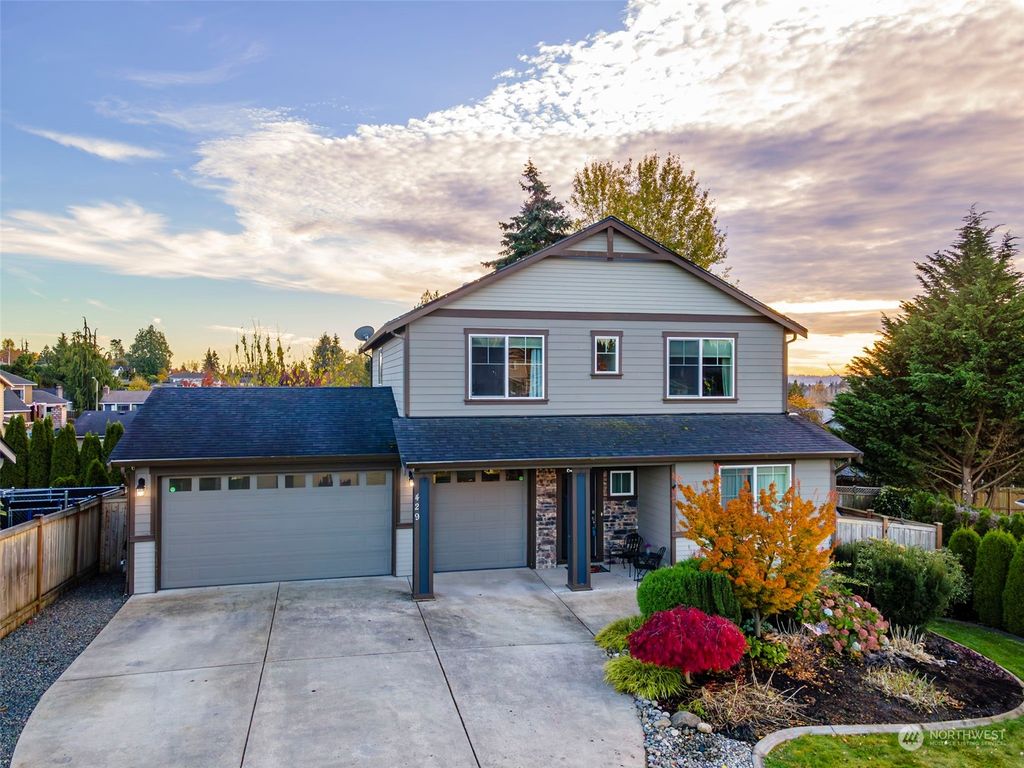 Photo of 429 21St Drive, Snohomish, WA 98290 (MLS # 2308825)