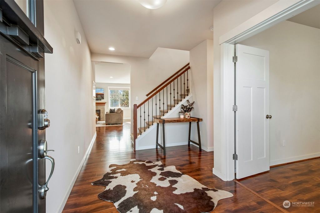 Photo of 429 21St Drive, Snohomish, WA 98290 (MLS # 2308825)