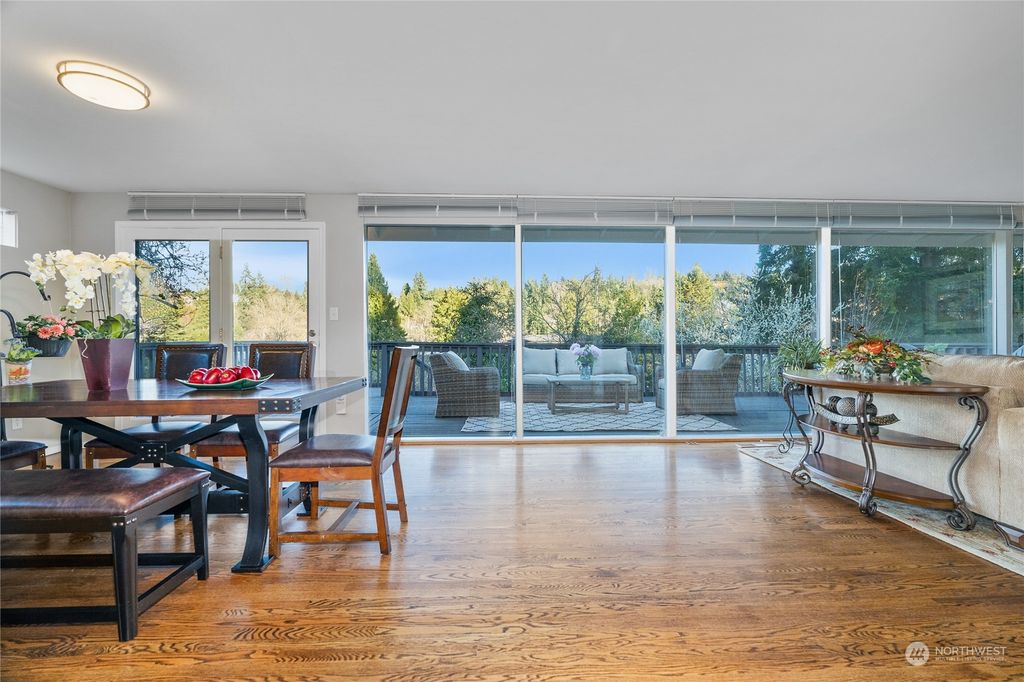 Photo of 3432 76th Place SE, Mercer Island, WA 98040 (MLS # 2212545)