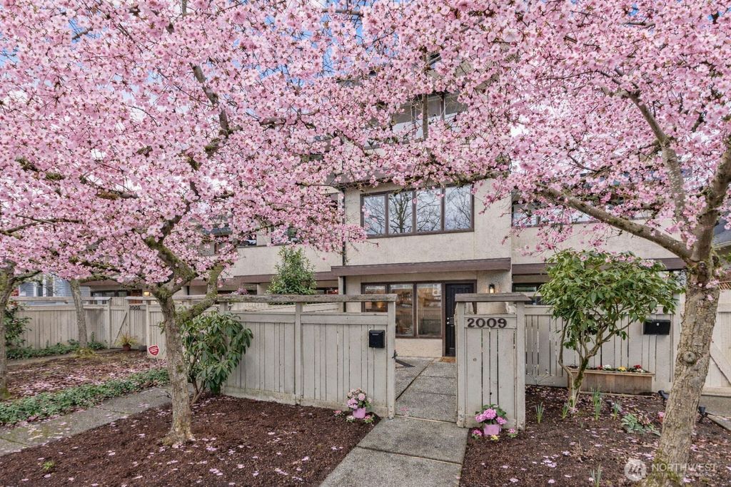 Photo of 2009 42nd Avenue E, Seattle, WA 98112 (MLS # 2519536)