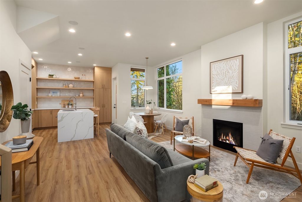 Photo of 13130 NE 95th Street, Kirkland, WA 98033 (MLS # 2332269)