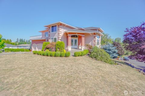 Photo of 1727 NW Ogden Street, Camas, WA 98607 (MLS # 2413840)