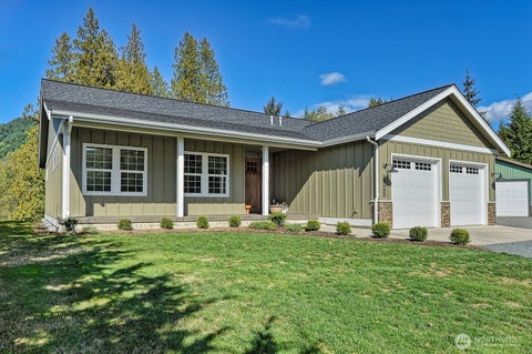 Photo of 19443 Oakleaf Lane Ln, Sedro Woolley, WA 98284 (MLS # 2529703)