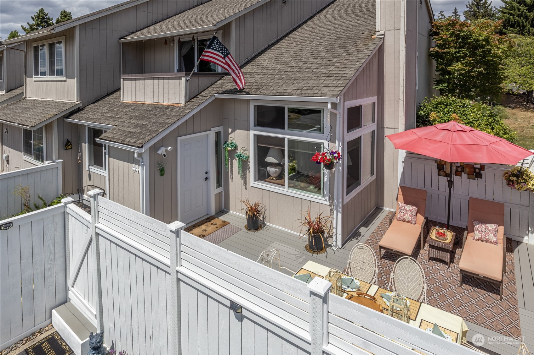 446 E 31st Street

                                                                             Bremerton                                

                                    , WA - $425,000