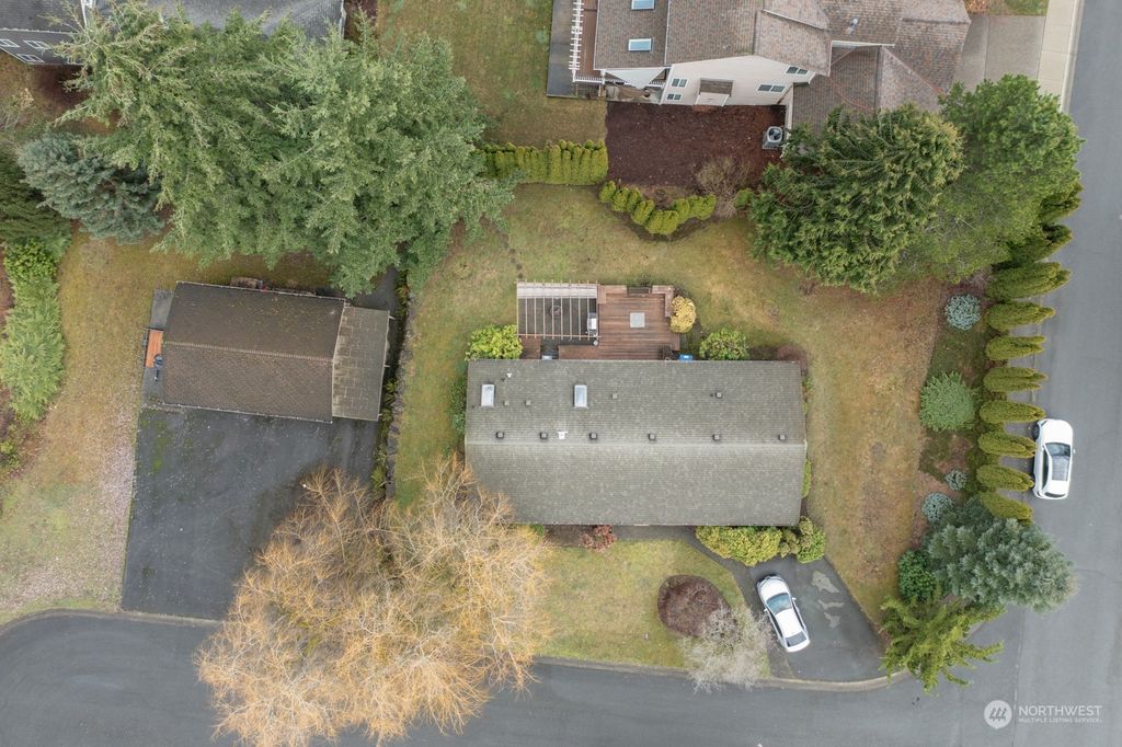 Photo of 16508 69th Place NE, Kenmore, WA 98028 (MLS # 2132232)