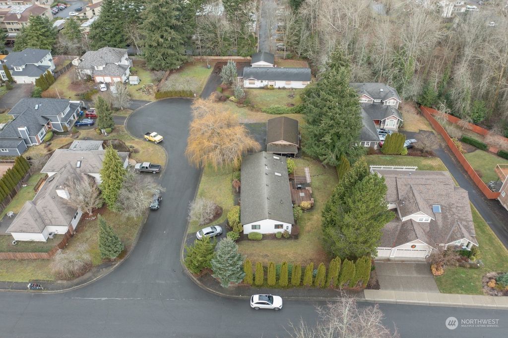 Photo of 16508 69th Place NE, Kenmore, WA 98028 (MLS # 2132232)