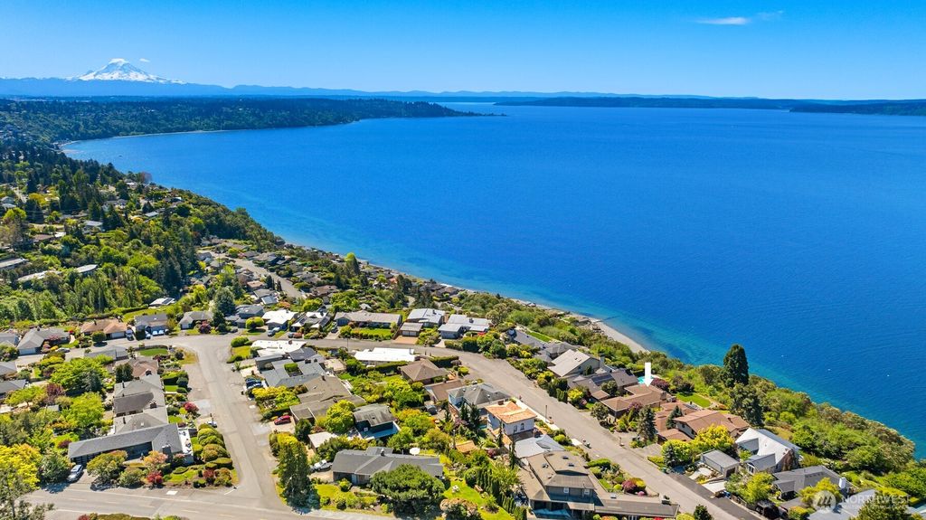 Photo of 10825 44th Avenue SW, Seattle, WA 98146 (MLS # 2369201)