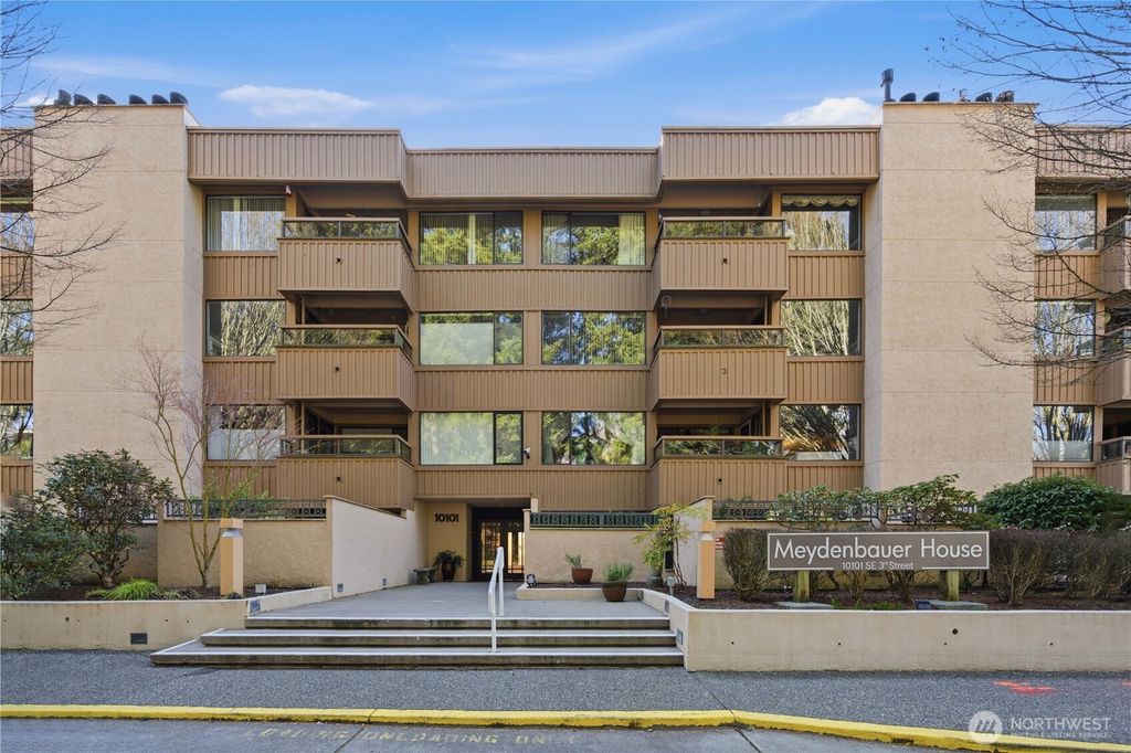 Photo of 10101 SE 3rd Street #402, Bellevue, WA 98004 (MLS # 2481344)