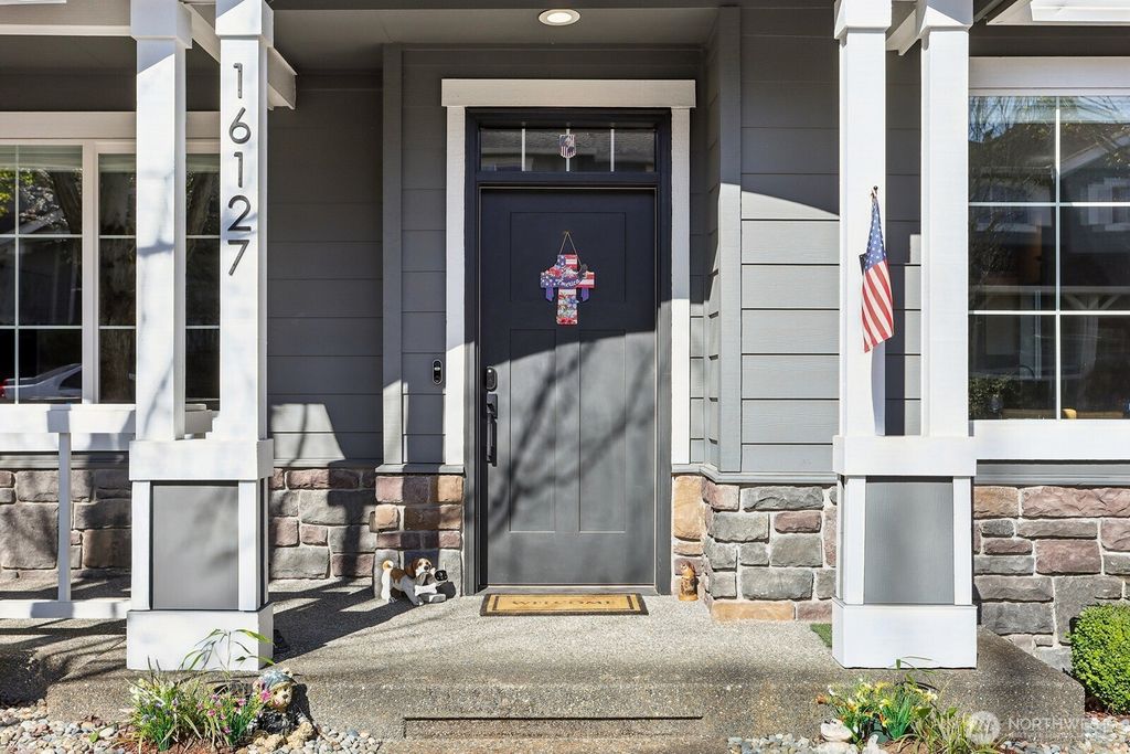 Photo of 16127 167th Avenue SE, Renton, WA 98058 (MLS # 2418723)