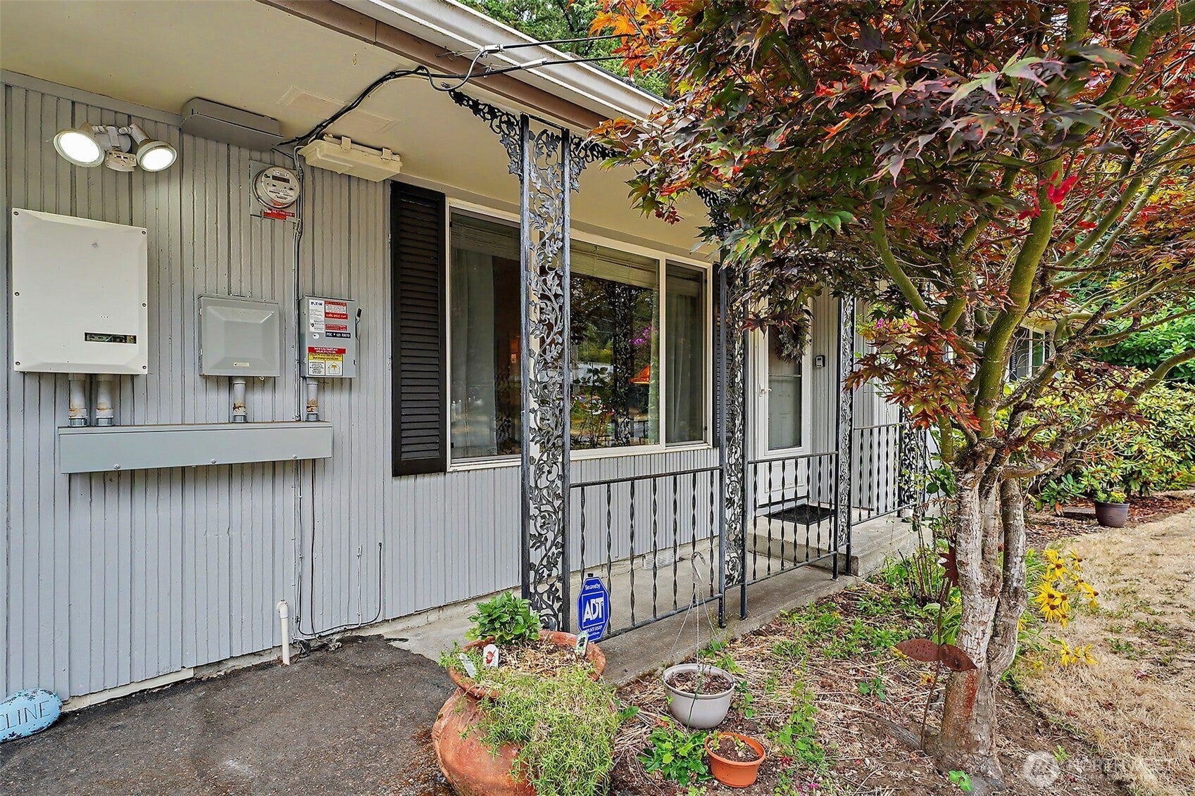 2016 Sycamore Street SE