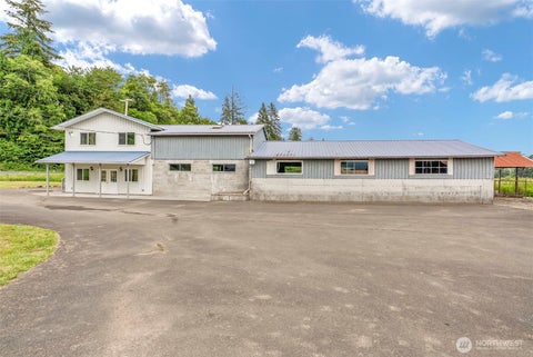 Photo of 957 W State Route 4, Cathlamet, WA 98612 (MLS # 2480775)