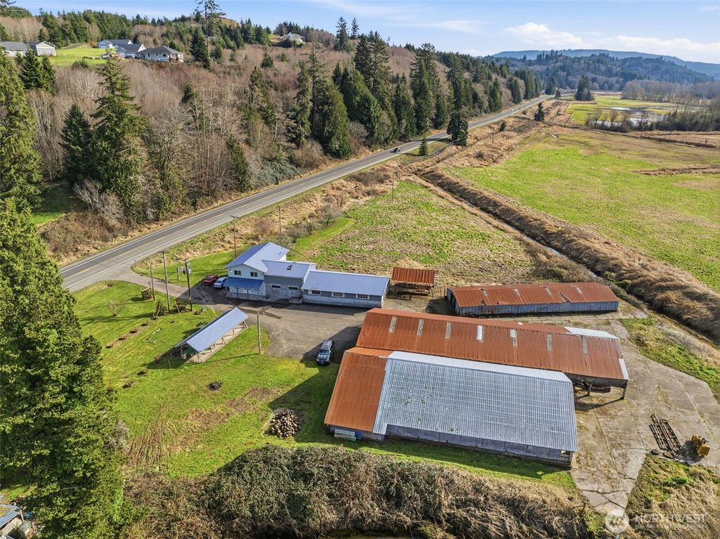 Photo of 957 W State Route 4, Cathlamet, WA 98612 (MLS # 2480775)