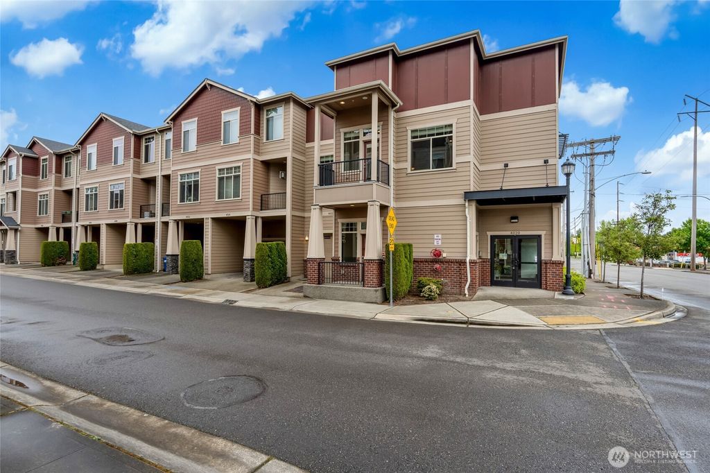 Photo of 4020 NE 3rd Place, Renton, WA 98056 (MLS # 2453262)