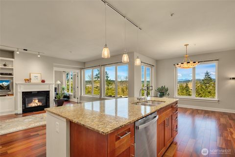 18707 SE Newport Way Unit 208, Issaquah, WA 98027 - MLS#: 2345832