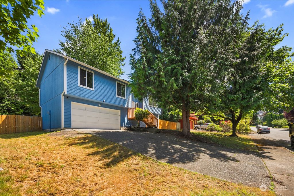 Photo of 23019 20th Avenue SE, Bothell, WA 98021 (MLS # 2262637)