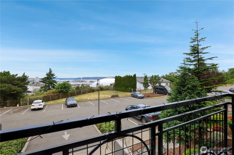 320 E 32nd Street 103