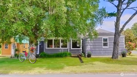 Photo of 212 SE 12th Street ST, Long Beach, WA 98631 (MLS # 2535554)