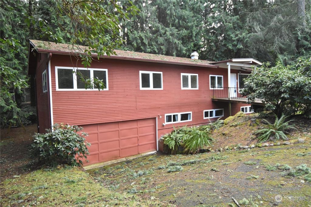 Photo of 23405 NE 73rd Street, Redmond, WA 98053 (MLS # 2197748)