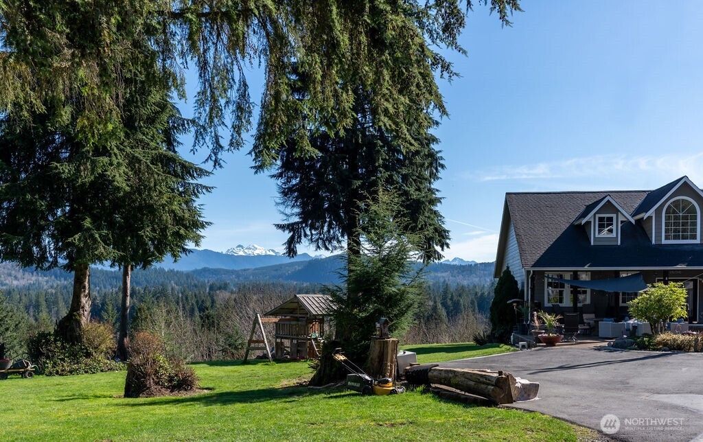 Photo of 7516 Skinner Road, Granite Falls, WA 98252 (MLS # 2501393)