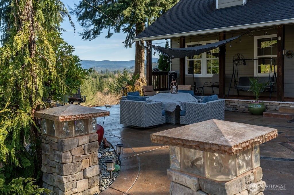 Photo of 7516 Skinner Road, Granite Falls, WA 98252 (MLS # 2501393)