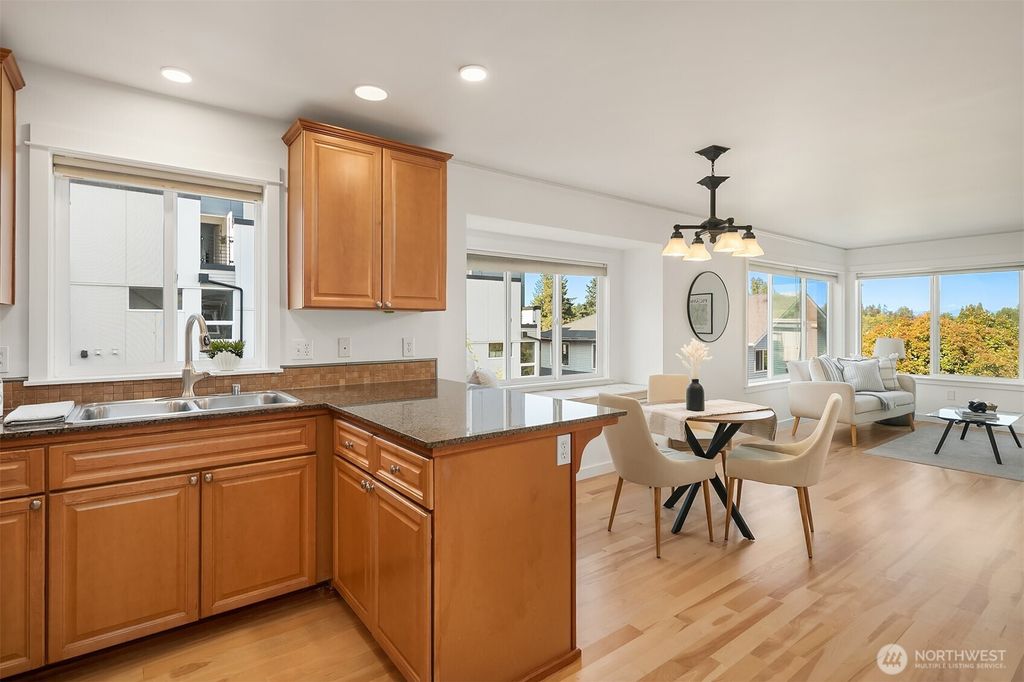 Photo of 224 26th Avenue E #B, Seattle, WA 98112 (MLS # 2388937)