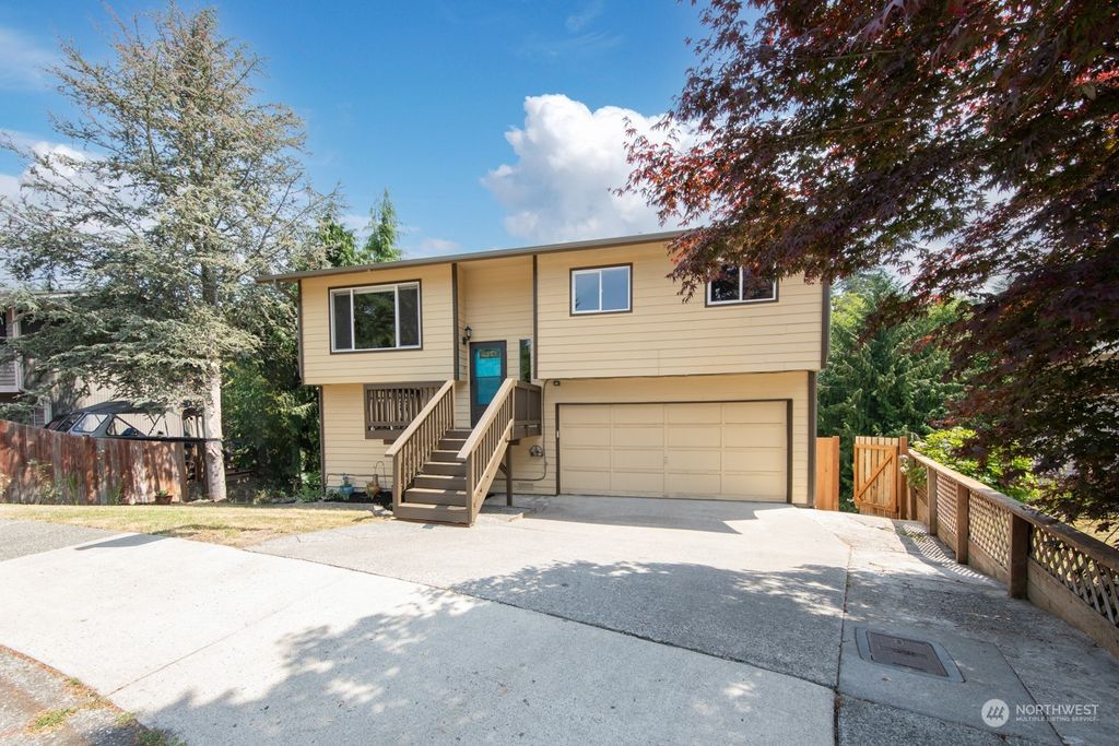 Photo of 7715 Lower Ridge Road, Everett, WA 98203 (MLS # 2129570)