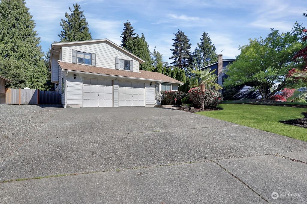 Photo of 23026 129th Avenue SE, Kent, WA 98031 (MLS # 2232690)