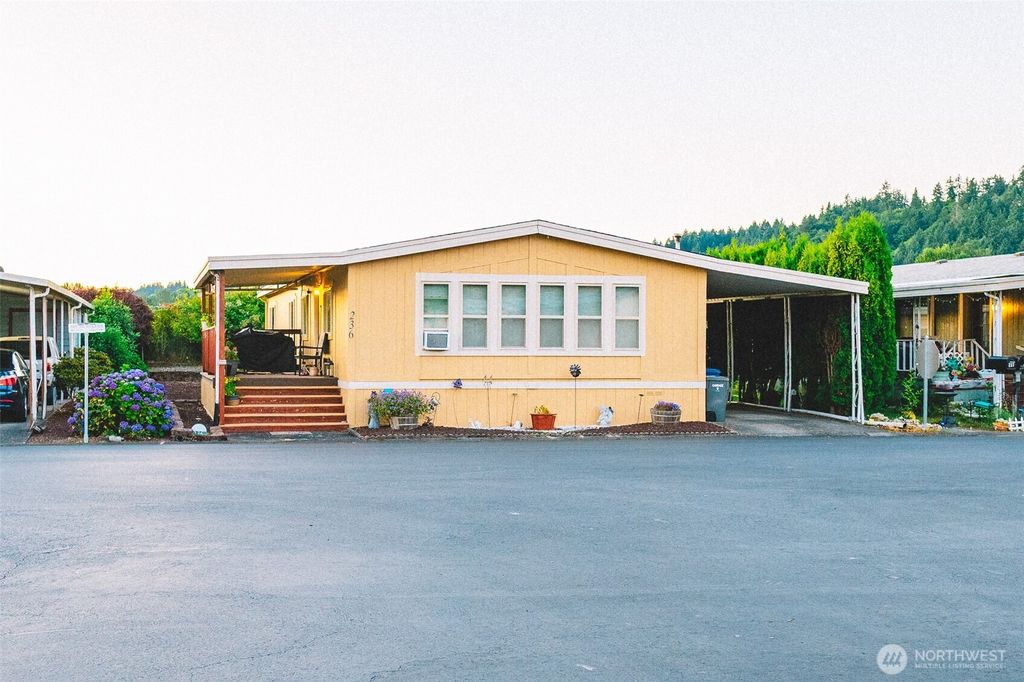 Photo of 3611 I Street NE #236, Auburn, WA 98002 (MLS # 2521017)