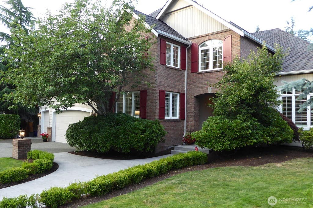 Photo of 2446 279th Drive SE, Sammamish, WA 98075 (MLS # 2569800)