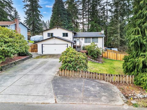 Photo of 22423 SE 321st Street, Kent, WA 98042 (MLS # 2484757)