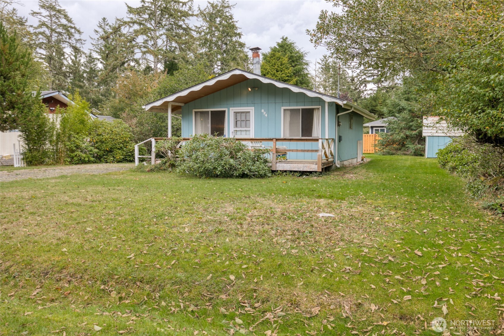 824 Hassalo Avenue SE