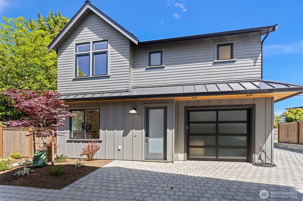 Photo of 3810 31st Avenue W, Seattle, WA 98199 (MLS # 2406649)