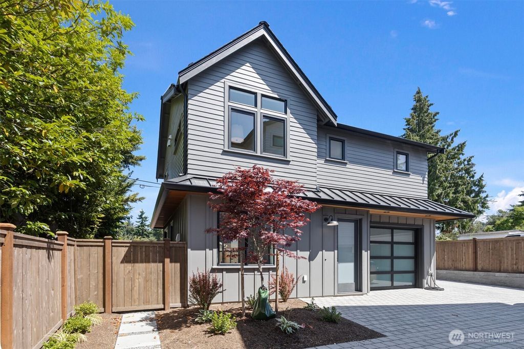 Photo of 3810 31st Avenue W, Seattle, WA 98199 (MLS # 2406649)
