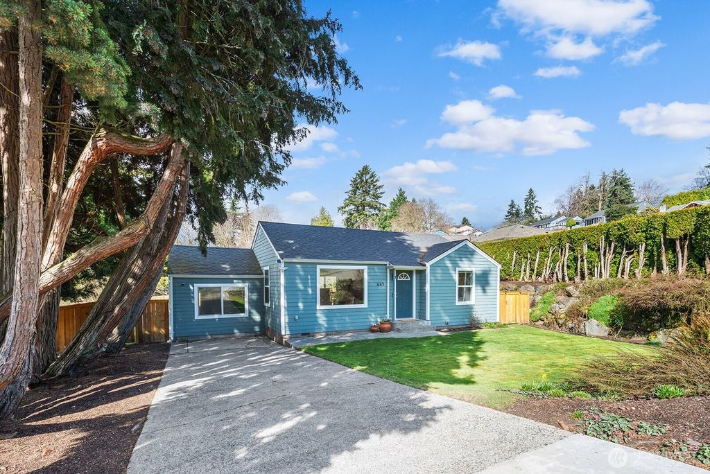 Photo of 443 Windsor Way NE, Renton, WA 98056 (MLS # 2342708)