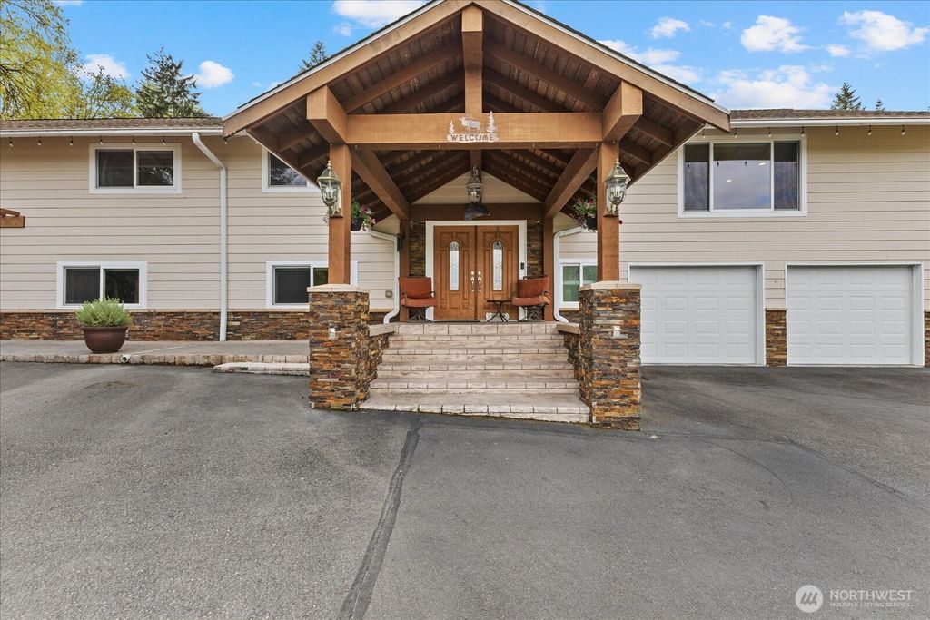 Photo of 17151 SE Petrovitsky Road, Renton, WA 98058 (MLS # 2516915)