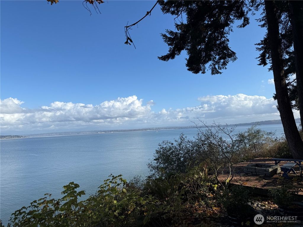 Photo of 43 Beach Way, Hat Island, WA 98206 (MLS # 2457178)