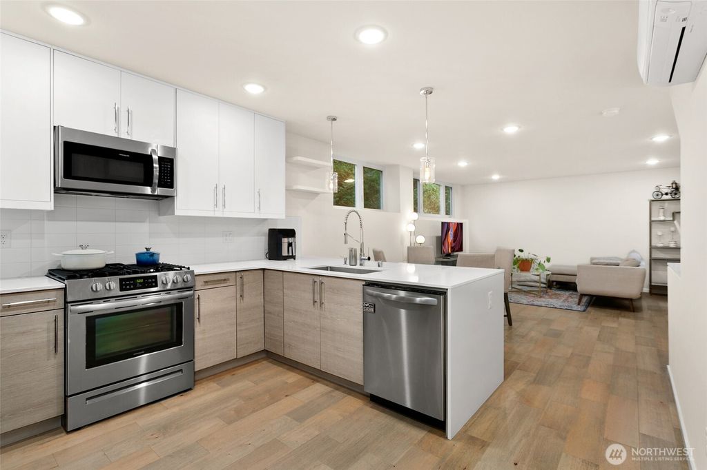 Photo of 1709 15th Avenue S, Seattle, WA 98144 (MLS # 2336251)