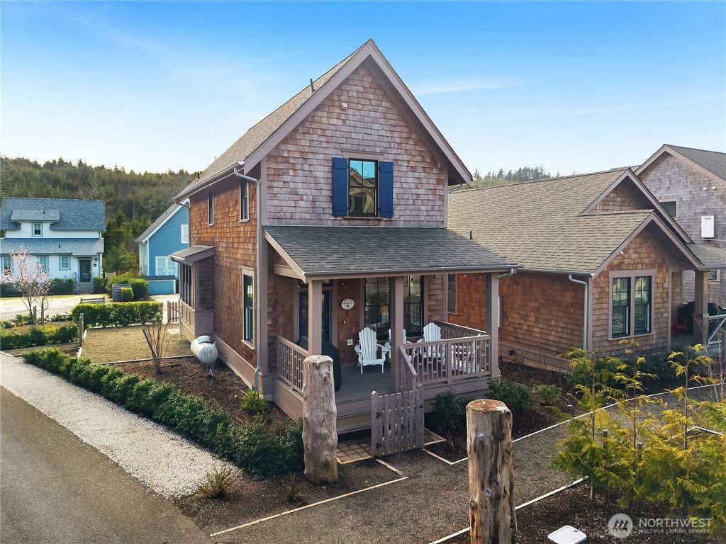 Photo of 53 Cedar Run Loop, Pacific Beach, WA 98571 (MLS # 2489802)